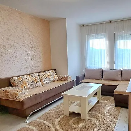 Apartment Djuka *